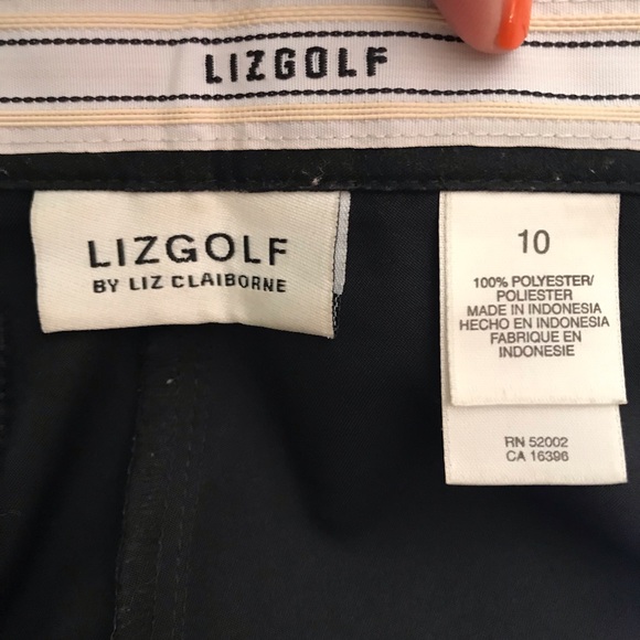 Liz Golf Black Shorts - Picture 3 of 6